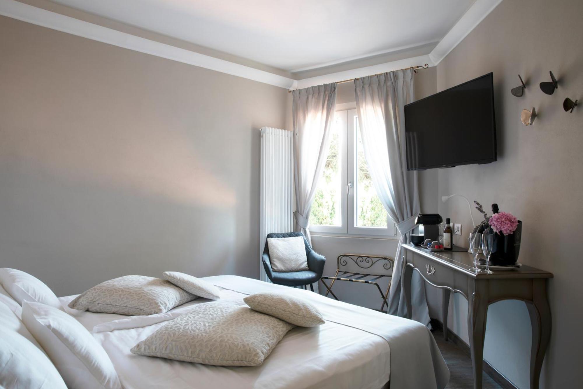 Relais Villa Porta Луино Екстериор снимка