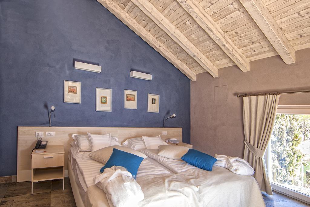 Relais Villa Porta Луино Екстериор снимка